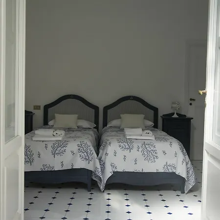 La Pergola Konukevi 4*